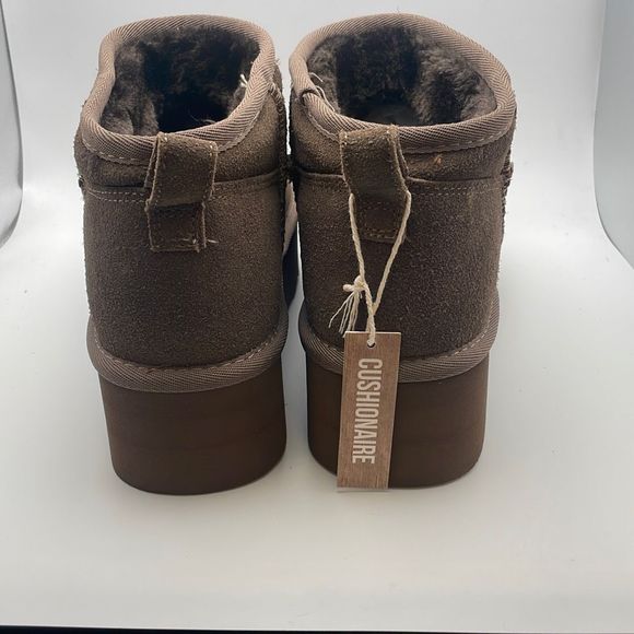 CUSHIONAIRE Women's COZY Genuine Suede pull on platform boot +Memory Foam SIZE 7 - Picture 4 of 7